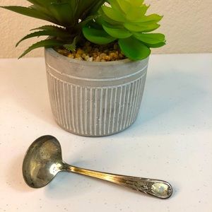 🥄 Vintage NEWPORT Gravy Ladle Silverplate Spoon